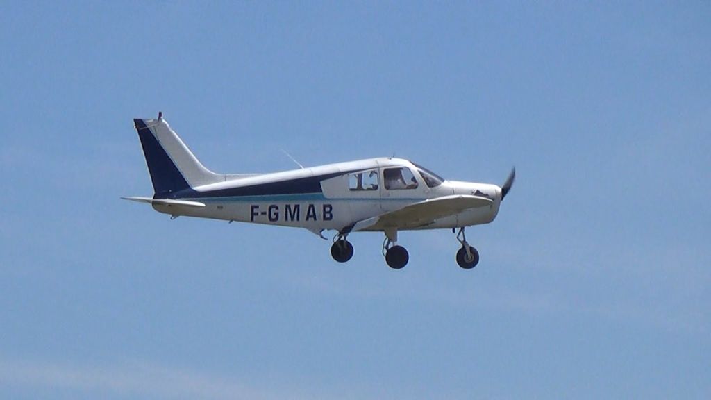Piper Cherokee (F-GMAB)