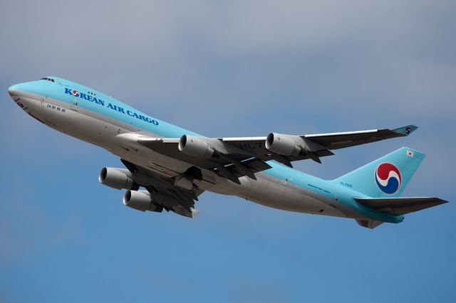 Boeing 747-400 (HL7605)