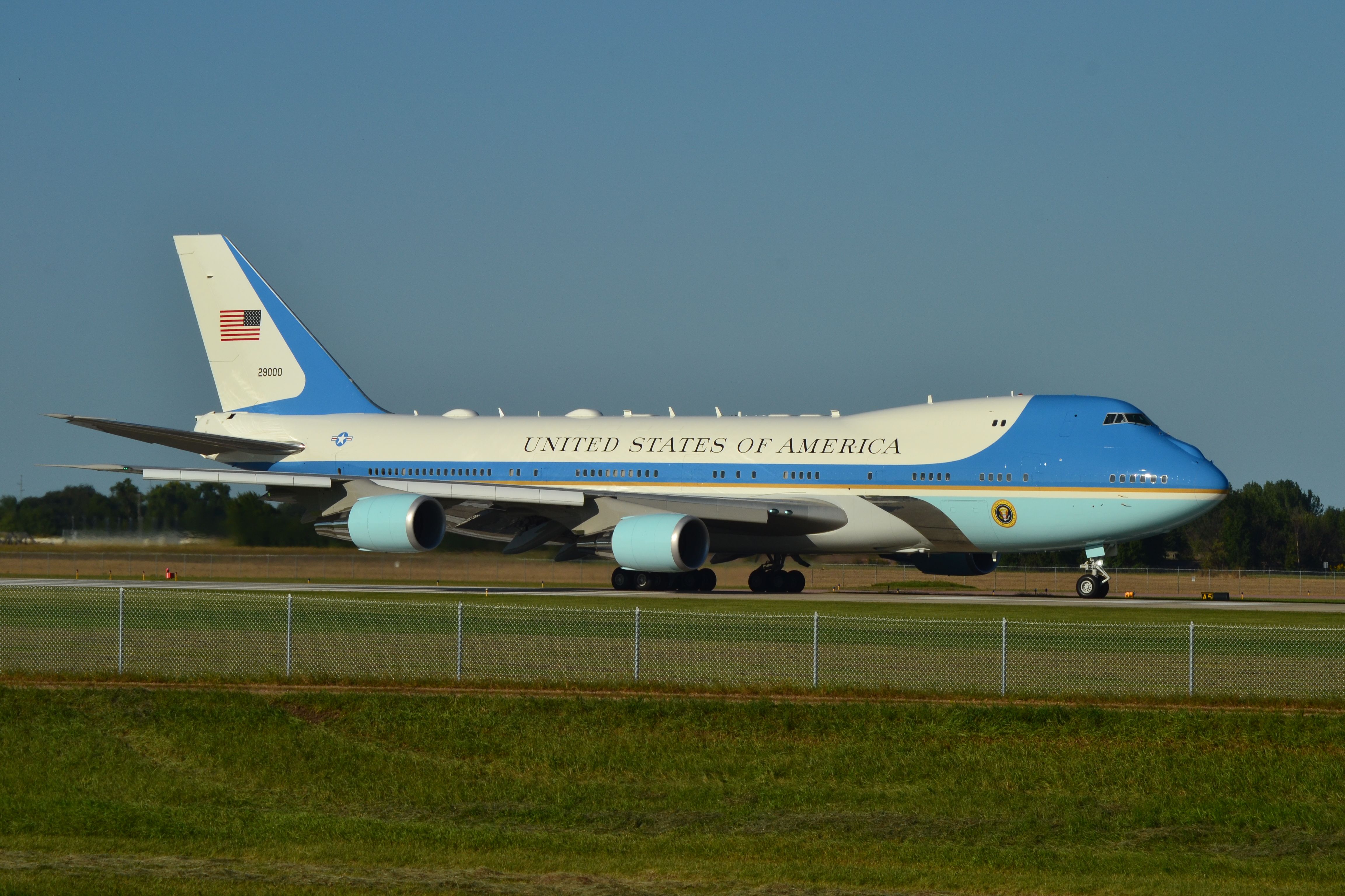 Boeing 747-200 (N29000) - Air Force One turning on to Runway 15 in Sioux Falls SD on 9-7-2018