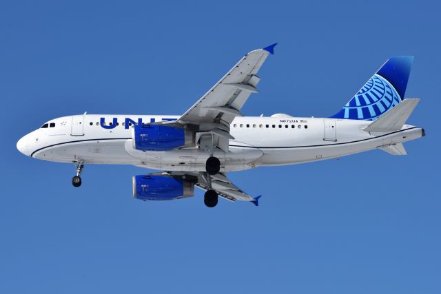 Airbus A319 (N872UA) - 23-R on 02-07-22