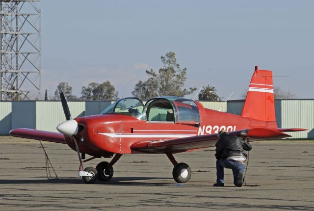 N9300L — - Terrence removing the tie-downs.