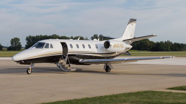 Cessna Citation Excel/XLS (N157XL) - After dropping off its passengers, a Cessna Citation 560XLS sits resting in the late afternoon sun.