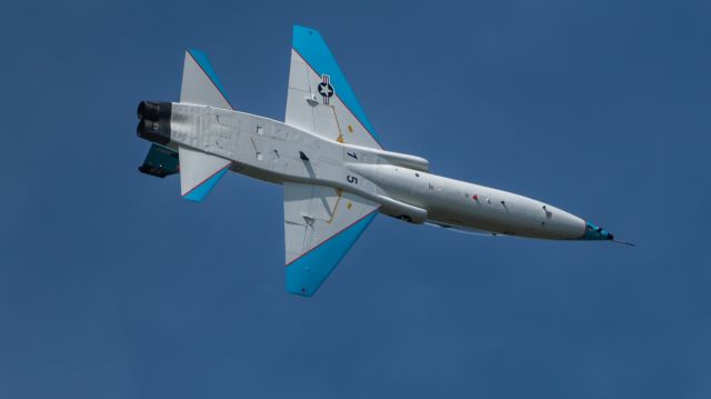 Northrop T-38 Talon (61-4856) - USNTPS special livery 614856 banks overhead EFD during a Flight Check on 10 July 2021