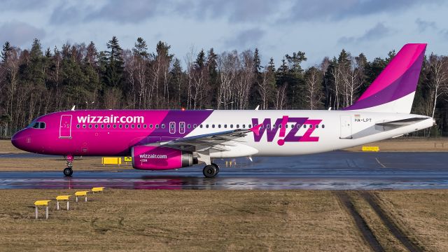 Airbus A320 (HA-LPT)