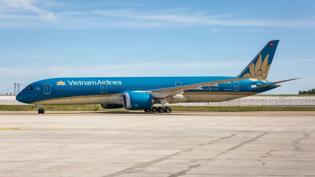 Boeing 787-8 (VN-A863)