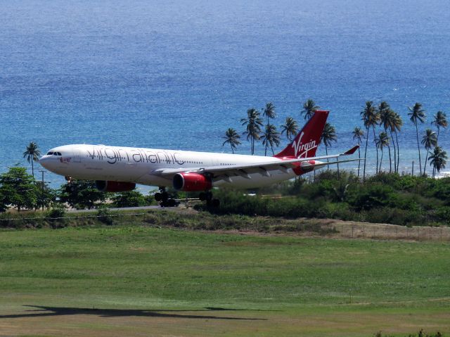 Airbus A330-300 (G-VSXY)