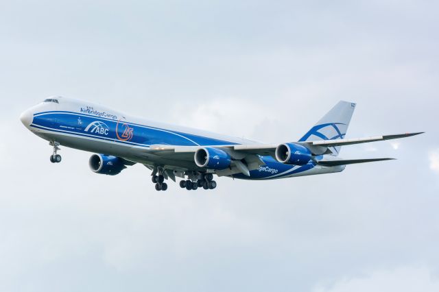 BOEING 747-8 (VQ-BGZ)