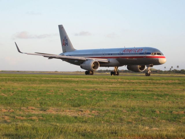 Boeing 757-200 (N602AN) - 25 JAN 2009