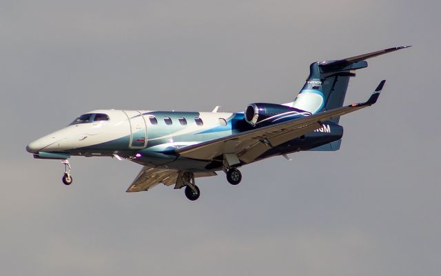 Embraer Phenom 300 (PR-NGM)