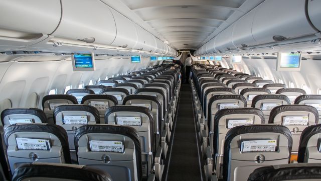 Airbus A320 (HB-IJE) - An empty flight to Zurich