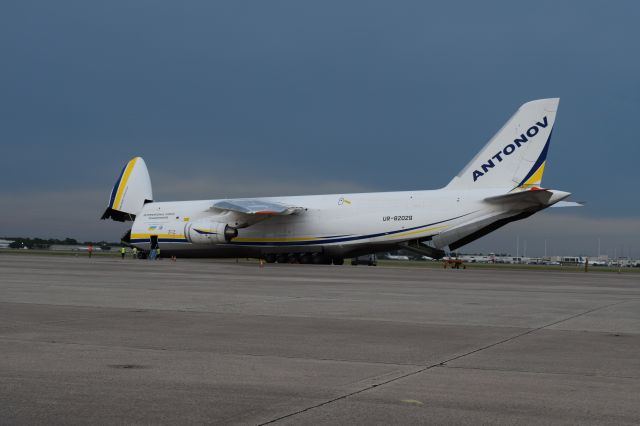 Antonov An-124 Ruslan (RA-82029) - Preparing to load, a rare sight to have two loading at same time, RA-82007 was loading at same time.  Normally A124s only do Tech Stops here.