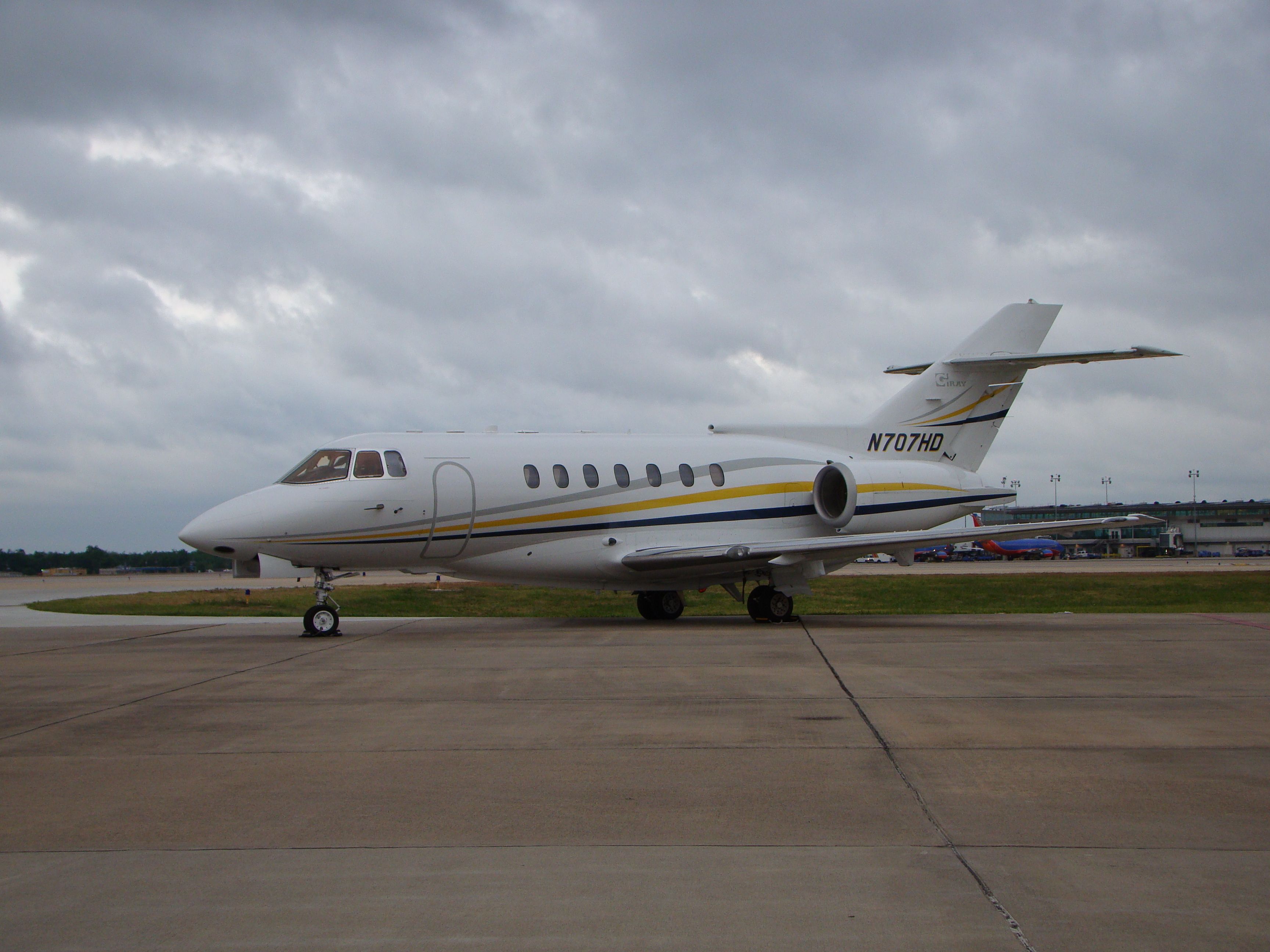 N707HD — - Hawker 1000 in for inspection.