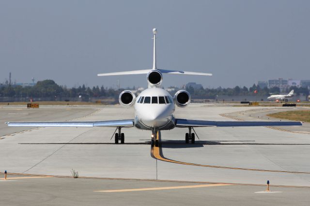 Dassault Falcon 900 (N2BD)