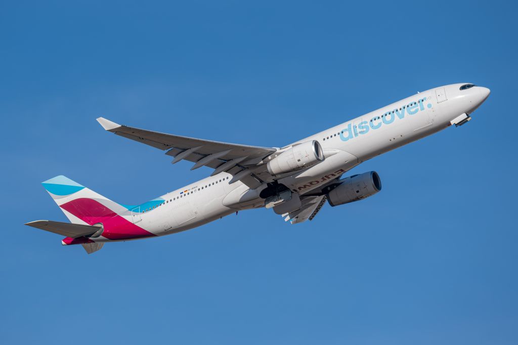 Airbus A330-300 (D-AIKH)