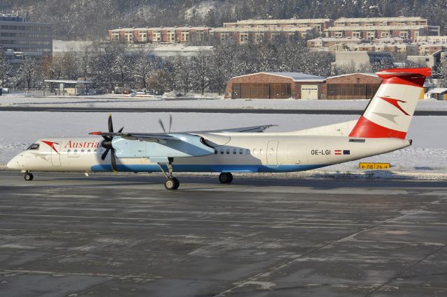 de Havilland Dash 8-400 (OE-LGI)