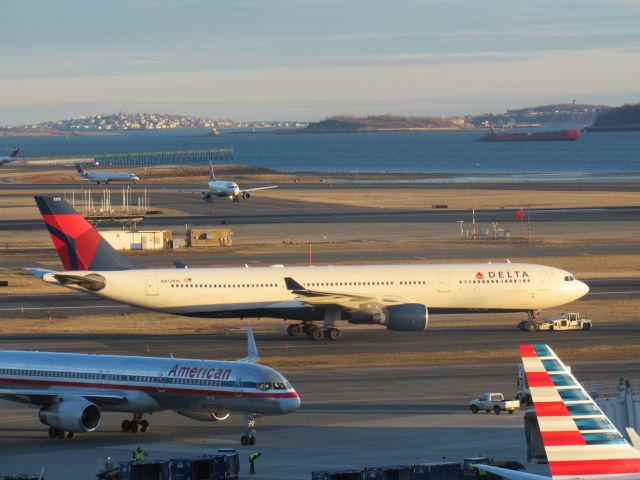 Airbus A330-300 (N812NW)