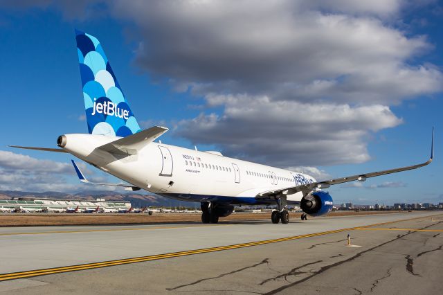 Airbus A321neo (N2017J)