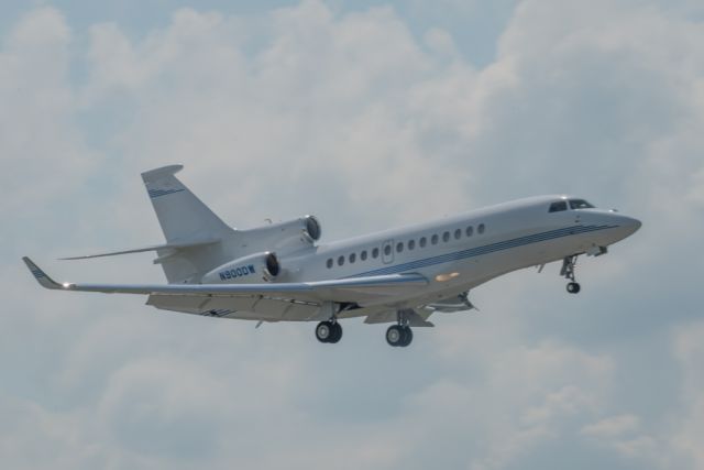 Dassault Falcon 7X (N900DW)