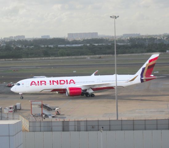 Airbus A350-900 (VT-JRH)