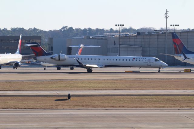 Canadair Regional Jet CRJ-900 (N910XJ)