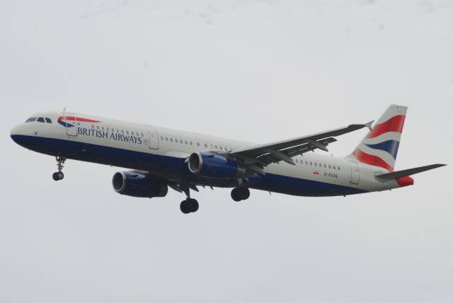 Airbus A321 (G-EUXG)