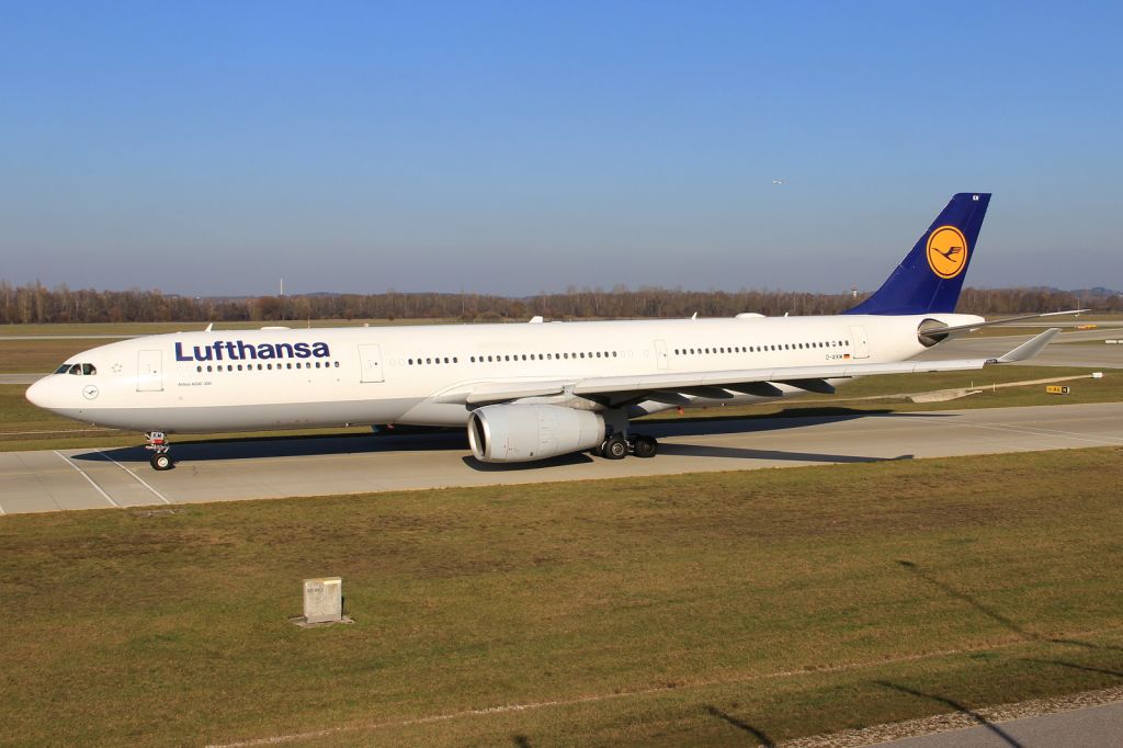 Airbus A330-300 (D-AIKM)