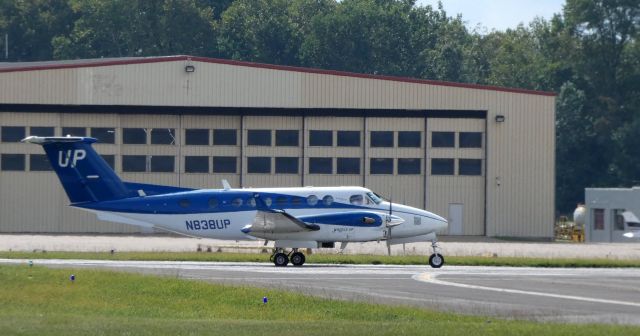 Beechcraft Super King Air 350 (N838UP) - Heading for departure is this 2015 Beechcraft Super King Air 350 in the Summer of 2019.