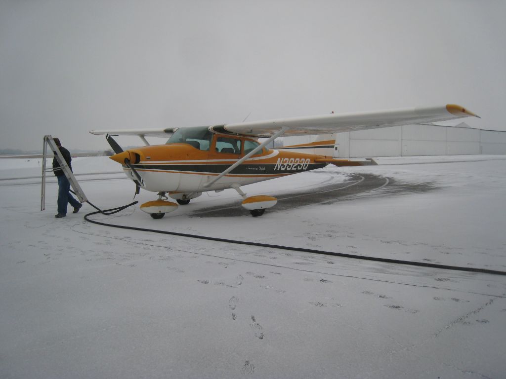 Cessna Skyhawk (N3923Q)
