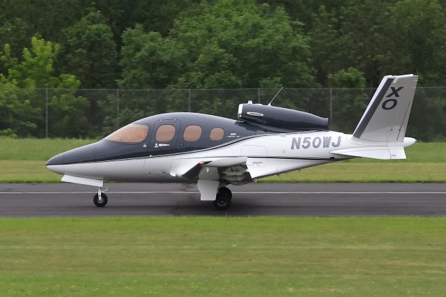 Cirrus Vision SF50 (N50WJ) - Morning launch for AirVenture Cup Race, 21 July 2024