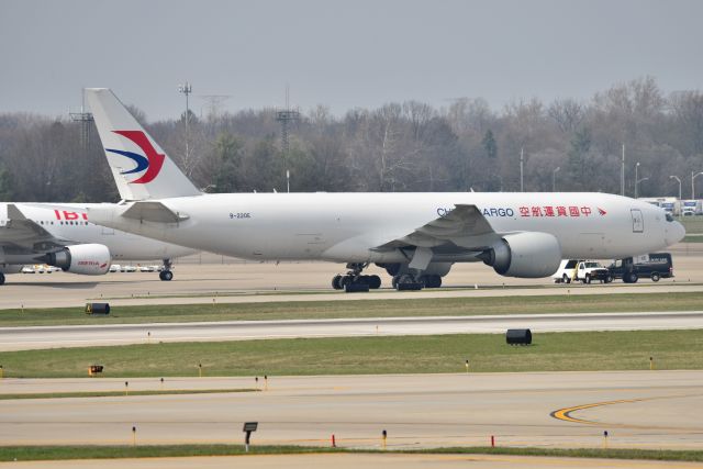 BOEING 777-200LR (B-220E) - 04-04-23 WX divert from ORD