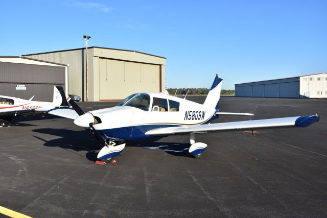 Piper Cherokee (N5809W)