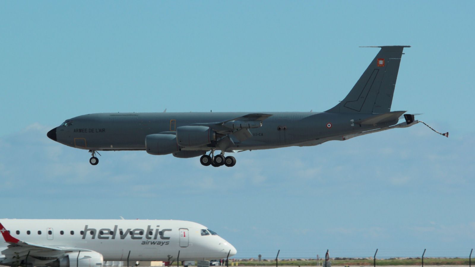 Boeing C-135B Stratolifter (N470)