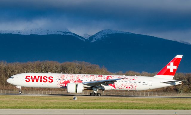 BOEING 777-300 (HB-JNA)