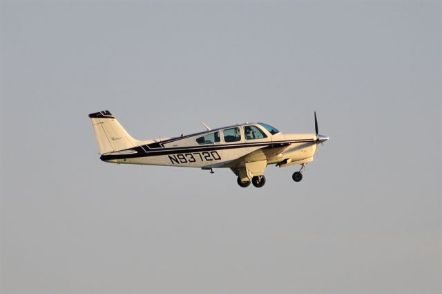 Beechcraft Bonanza (33) (N9372Q) - Seen at KFDK on 11/7/2009.  This was a gathering & transfer point for pilots rescuing animals from South Carolina to various points in the northeast.  Most of these animals were within days of being euthanized at a kill-shelter. Its a wonderful organization that saves the lives of countless dogs & cats.  http://www.animalrescueflights.org/    a href=http://discussions.flightaware.com/profile.php?mode=viewprofile&u=269247  [ concord977 profile ]/a