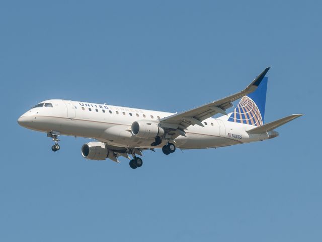 Embraer 175 (N88335) - 5/30/2020