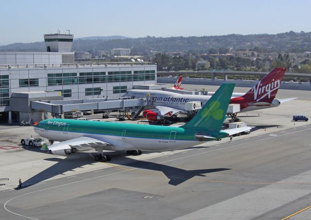 Airbus A330 (EI-EWR)