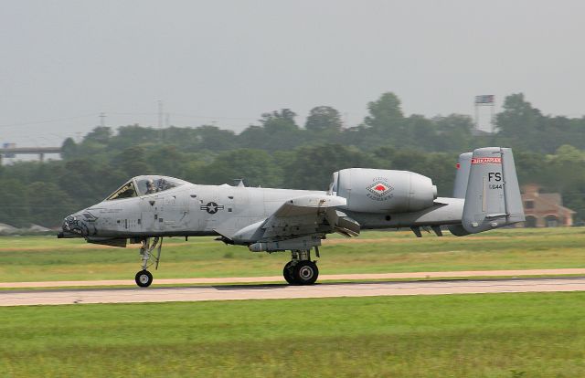 78-6440 — - LtCol Ray Hunter, commander of the 184th TFS rolls "Hawg 02" down runway 25 after a training sortie.