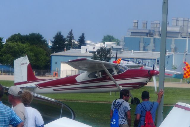 Cessna Skywagon 180 (N5239D)