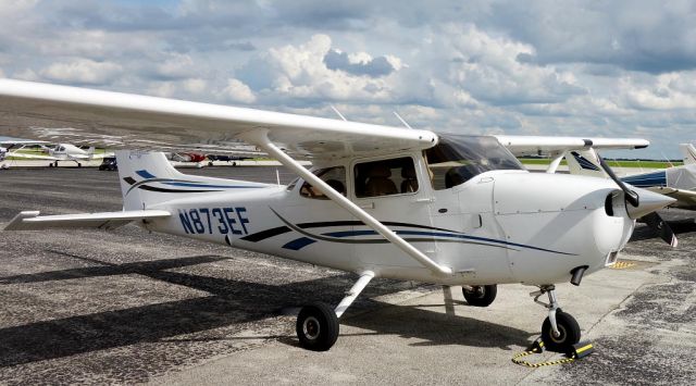 Cessna Skyhawk (N873EF) - Aircraft photo was taken at Orlando Sanford International Airport.  Aircraft is based at St. Augustine Airport.