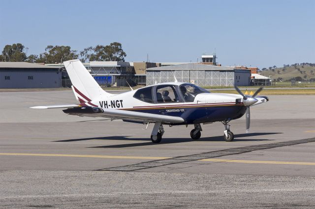 Socata TB-20 Trinidad (VH-NGT) - Socata TB-20 Trinidad (VH-NGT) taxiing at Wagga Wagga Airport