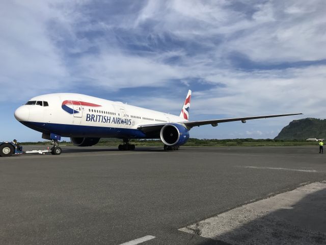 Boeing 777-200 (G-VIIO)