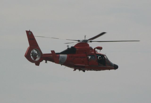 VOUGHT SA-366 Panther 800 (N6530) - at Thunder Over the Boardwalk in Atlantic City, NJ 2009.    USCG Eurocopter HH-65 rescue demonstration - frogman visible on other side