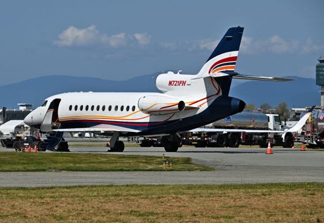Dassault Falcon 900 (N721FH)