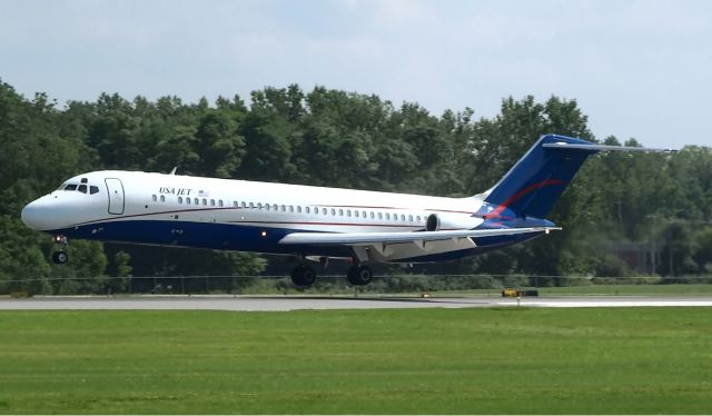 McDonnell Douglas DC-9-30 (N208US) - The butterflies I would get if the jet I chartered showed up and it was a real live living breathing DC-9...