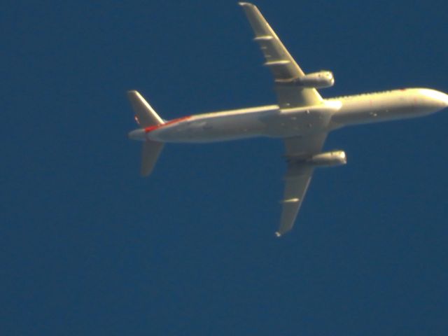 Airbus A321 (N524UW) - AAL482br /CLT-LAXbr /04/25/22