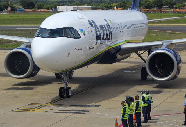 Airbus A320neo (PR-YSC)