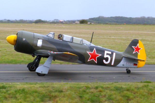 YAKOVLEV Yak-11 (D-FYAK)