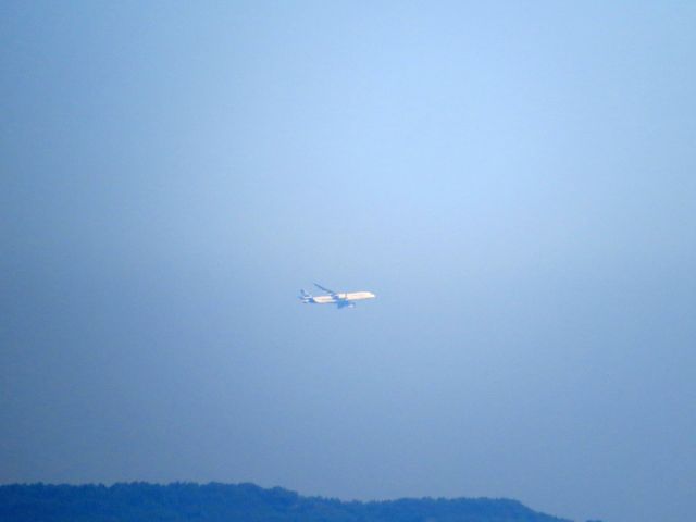 Airbus A350-900 (F-WXWB) - 09 jul 2013 - A350 training at istres seen from marseilles airport . around 15/20 KM