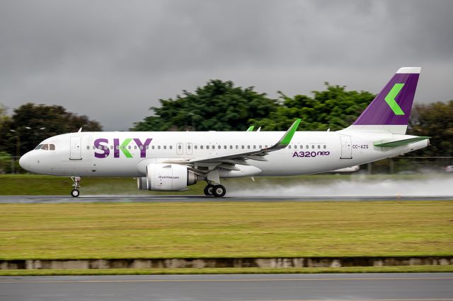 Airbus A320 (CC-AZQ)