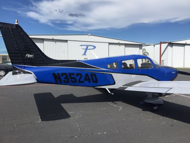 Piper Cherokee (N3524Q)